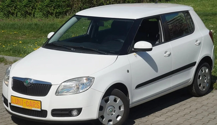 Skoda Fabia cena 17000 przebieg: 157000, rok produkcji 2009 z Bogatynia małe 667